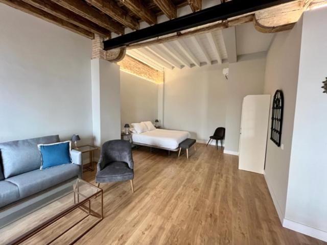 Ti1 Estiloso Loft 120M De La Catedral Tomas De Ibarra Street Севилья Экстерьер фото