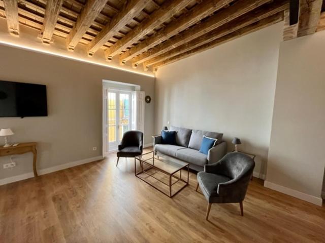 Ti1 Estiloso Loft 120M De La Catedral Tomas De Ibarra Street Севилья Экстерьер фото