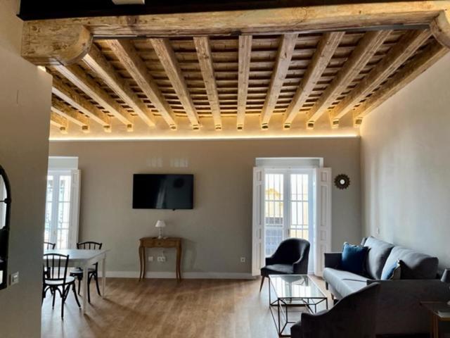 Ti1 Estiloso Loft 120M De La Catedral Tomas De Ibarra Street Севилья Экстерьер фото