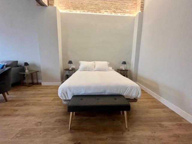 Ti1 Estiloso Loft 120M De La Catedral Tomas De Ibarra Street Севилья Экстерьер фото
